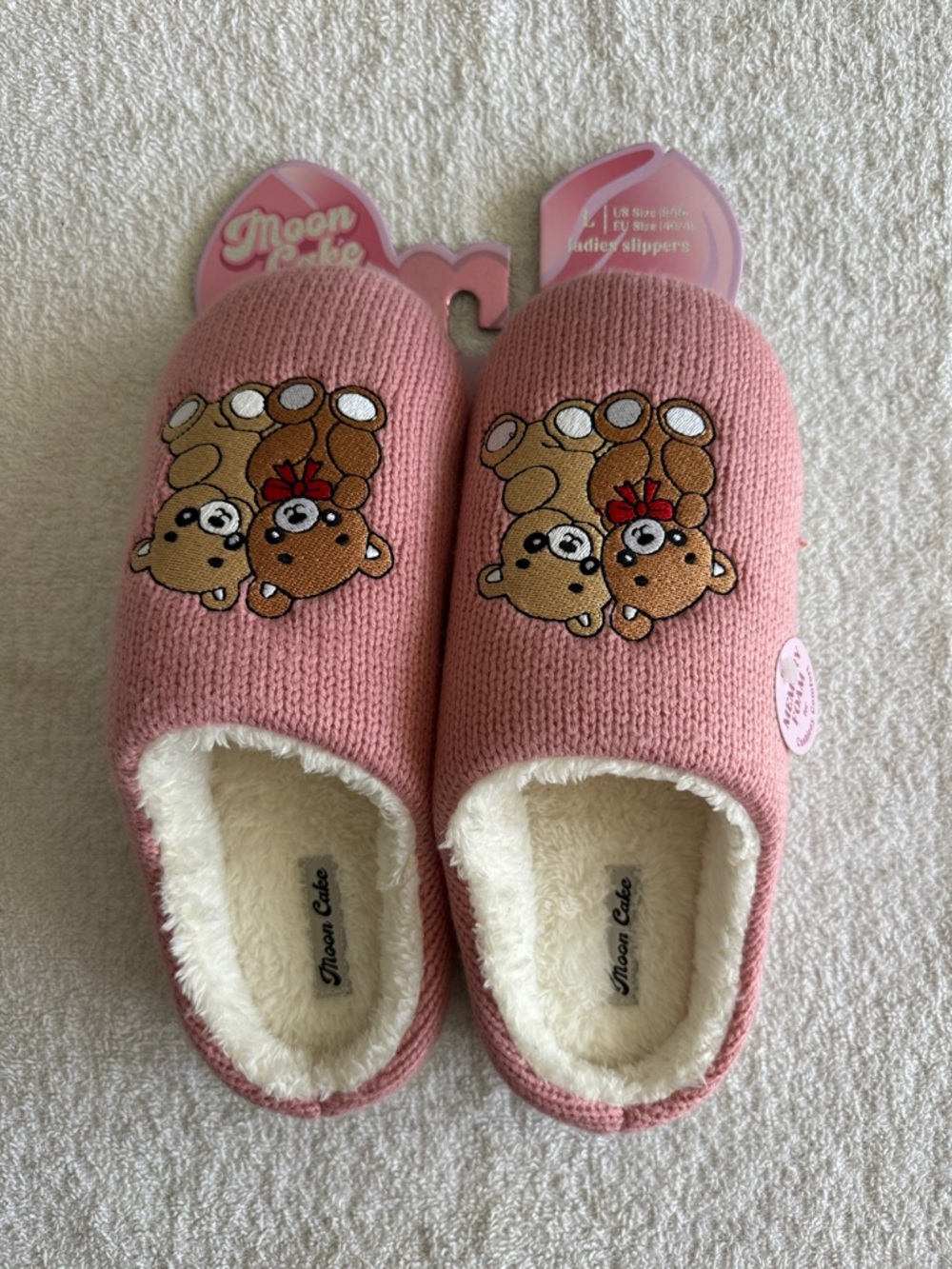 Moon Cake Women’s Pink Bear Knit Slippers